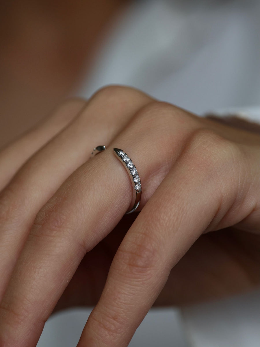 0.36 TCW Round Cut Open Wedding Band