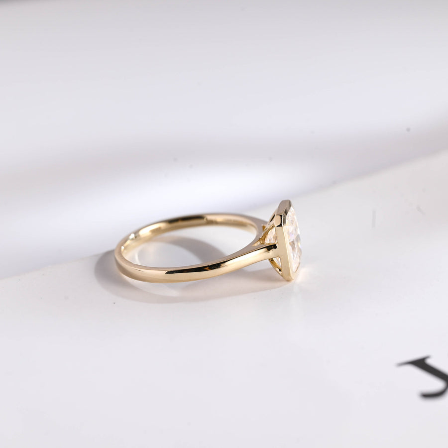 3.0 CT Radiant Cut Bezel Moissanite Engagement Ring