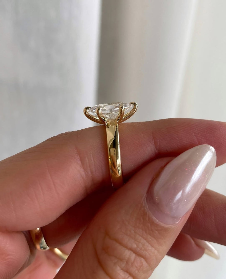 1.82 CT Marquise E/VVS1⁠ ⁠Lab Grown Diamond Solitaire Style Engagement Ring