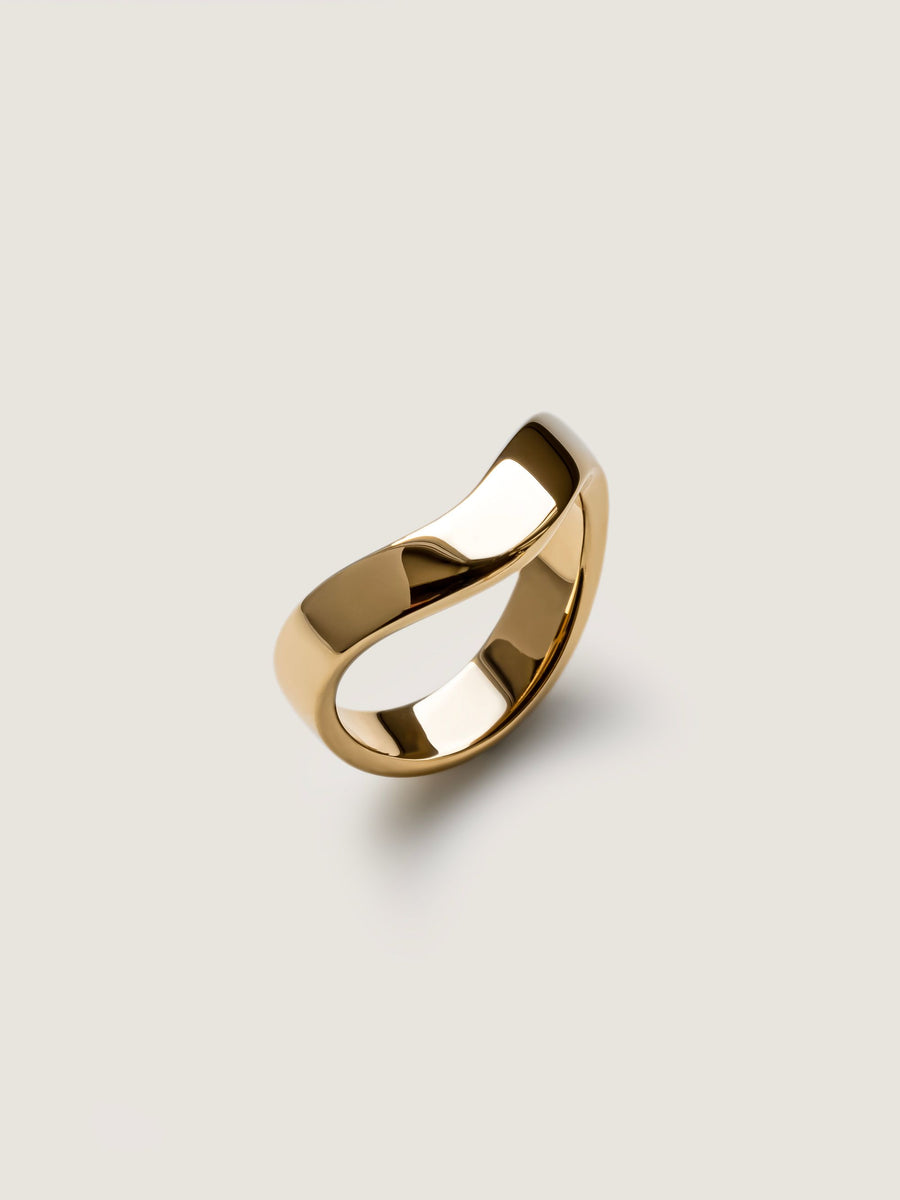 Plain Curved Wedding Band