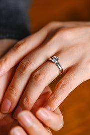 1.0 CT Round Cut Solitaire Moissanite Engagement Ring