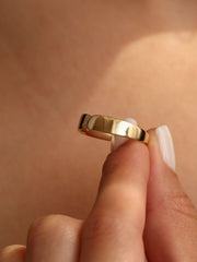 Plain Vintage Style Wedding Band