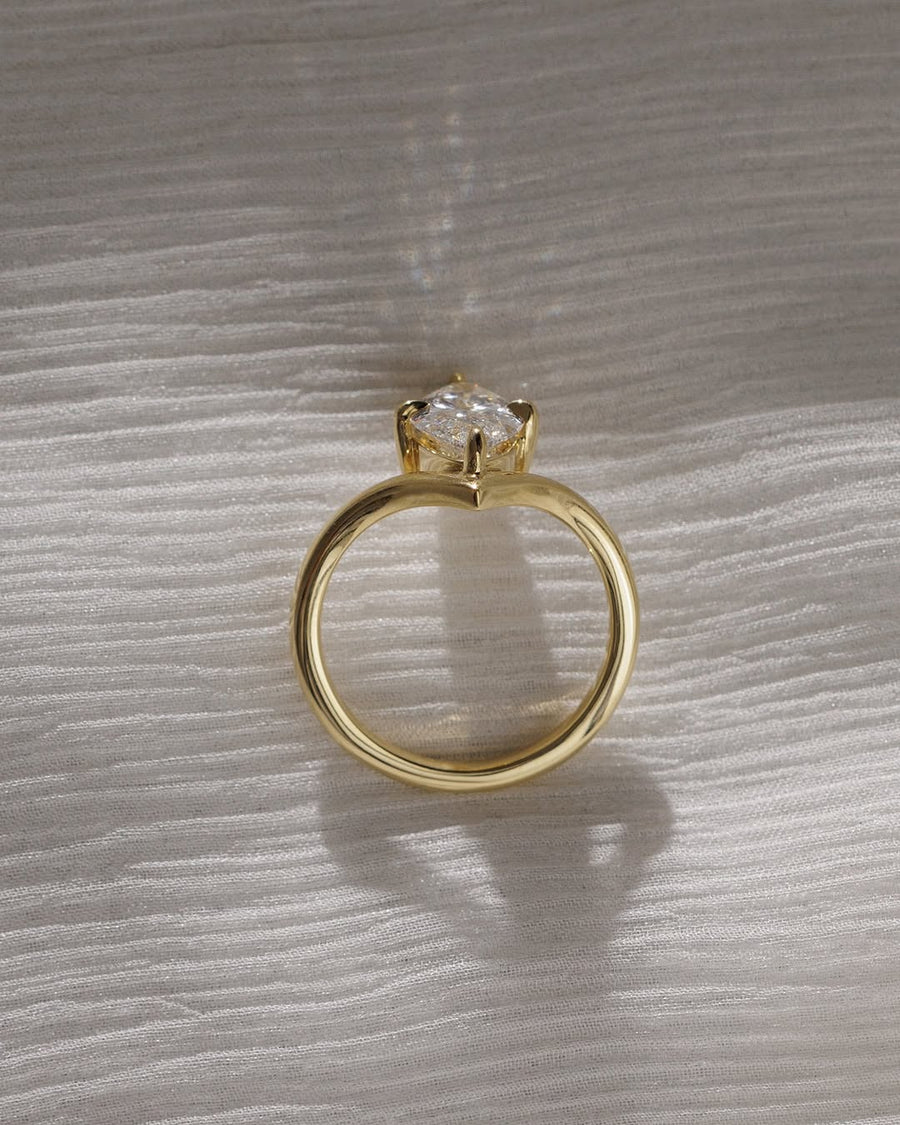 1.0-3.0 CT Marquise  Lab Grown Diamond Unique Style Engagement Ring