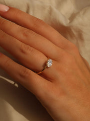 1.0-3.0  CT East-West Oval  Lab Grown Diamond Solitaire Engagement Ring