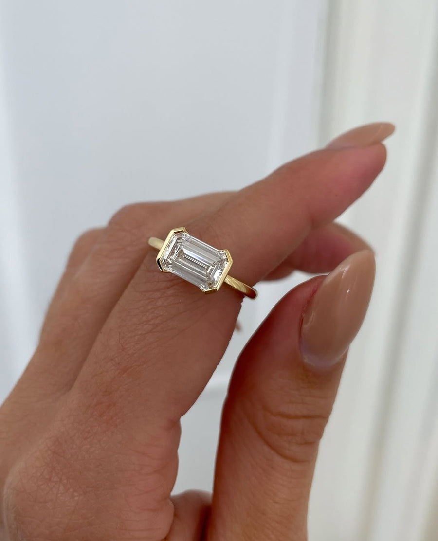 1.0 - 3.0 CT Emerald⁠  Lab Grown Diamond Half Bezel Style Engagement Ring