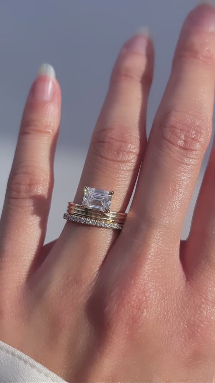 1.50 -2.50 CT Emerald Lab Grown Diamond Solitaire Style Bridal Bing Set