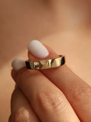 0.5 TCW Round Signet Textured Wedding Band