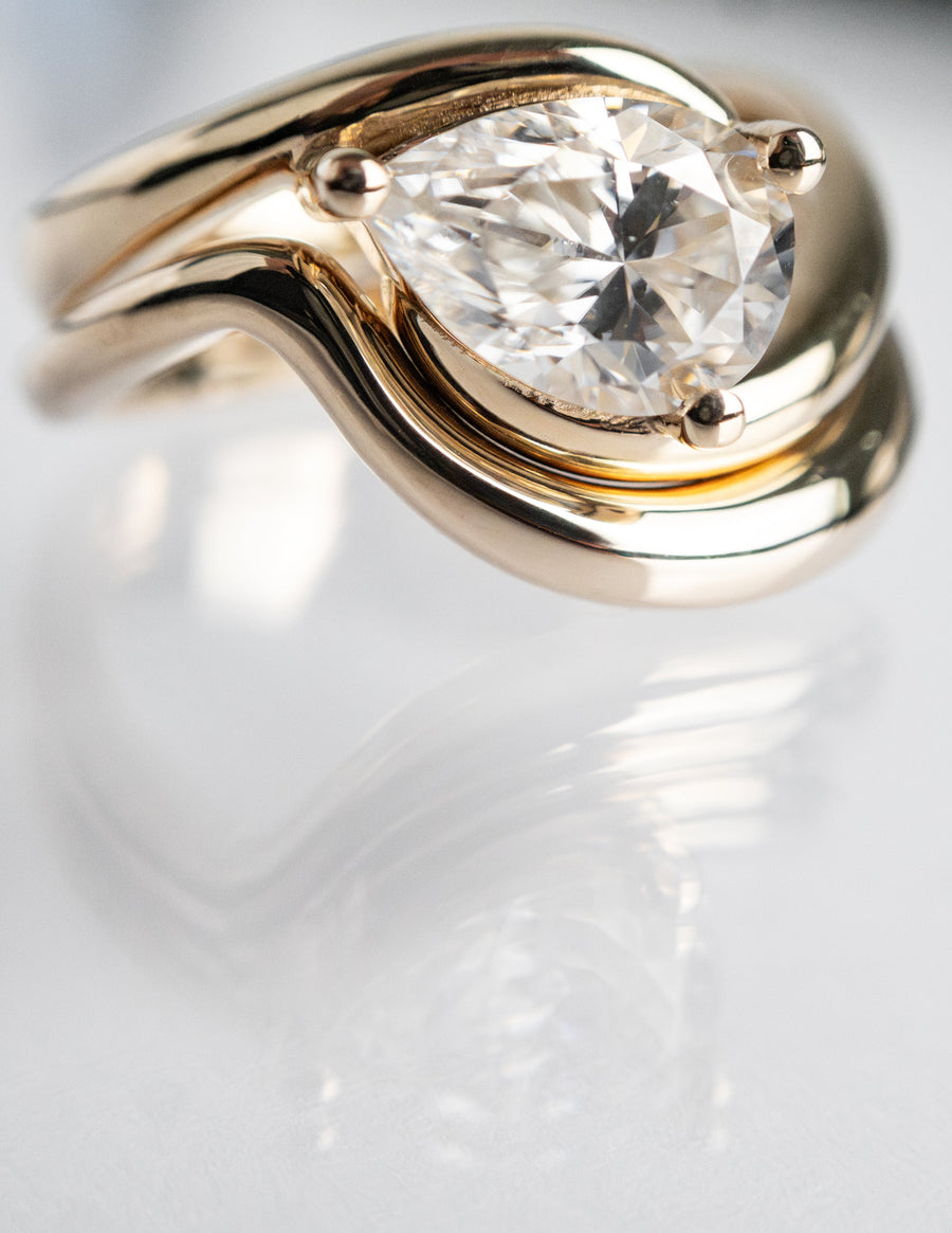 1.0 - 2.0 CT  Pear Cut Lab Grown Diamond Solitaire Bridal Ring Set