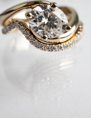 1.0 - 2.0 CT  Oval Cut Lab Grown Diamond Solitaire Bridal Ring Set