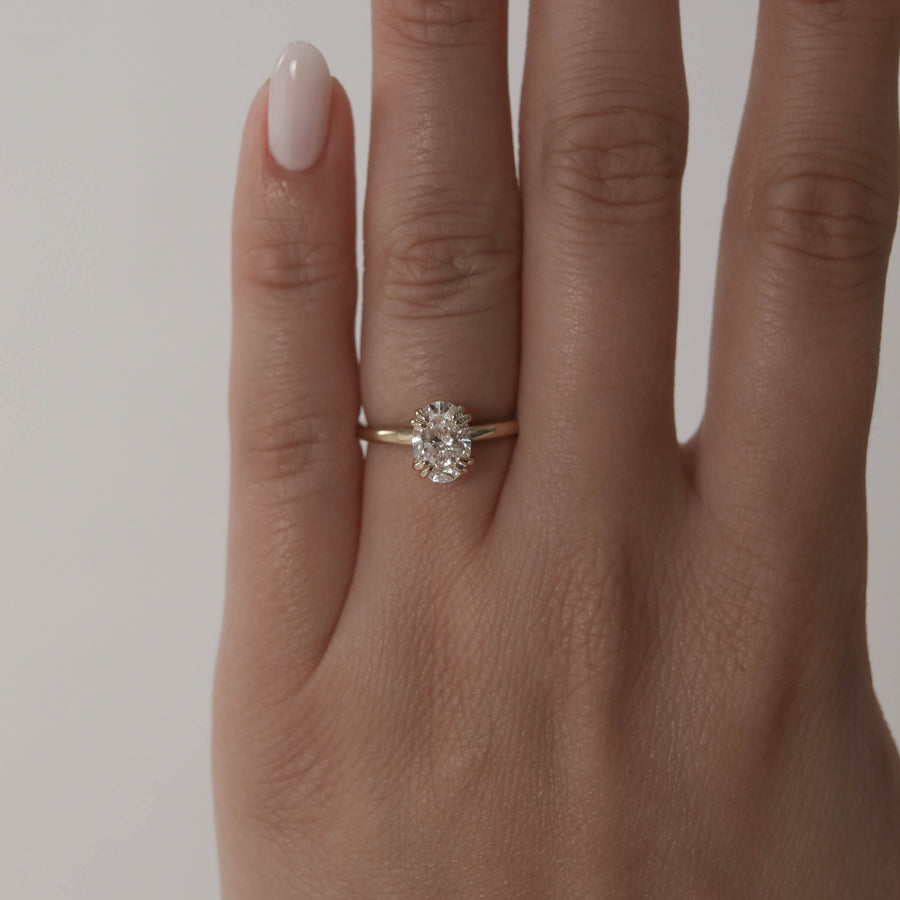 0.88 CT Oval Solitaire Moissanite Engagement Ring