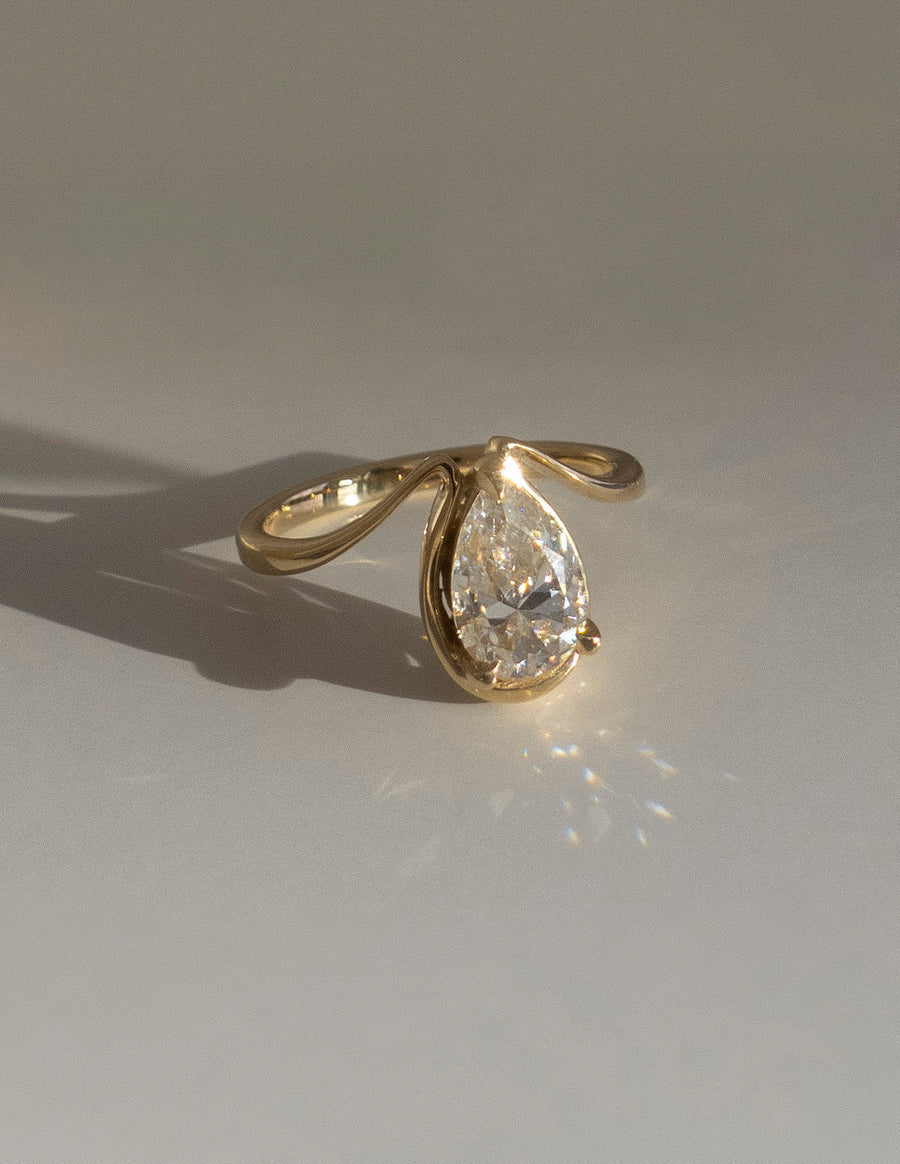 1.25 - 2.0 CT Pear Shaped Lab Grown Diamond Unique Style Engagement Ring