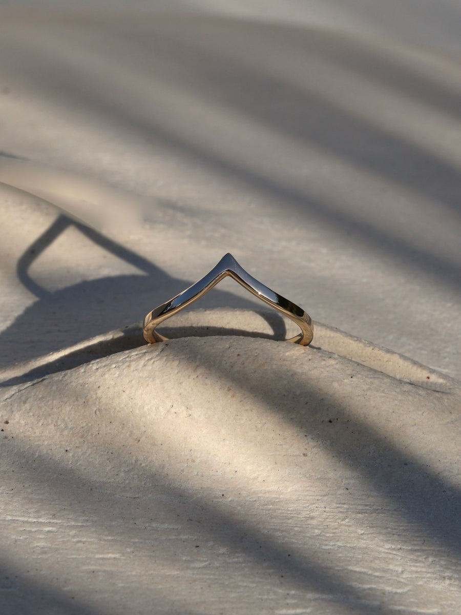Plain Curved Wedding Band