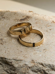 0.5 TCW Round Signet Textured Wedding Band