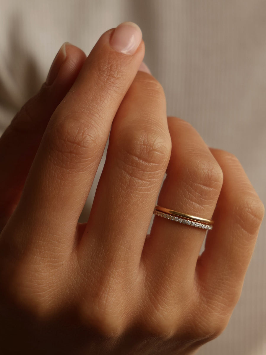 Plain Curved Wedding Band