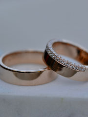 0.10 TCW Round Cut channel setting Wedding Band