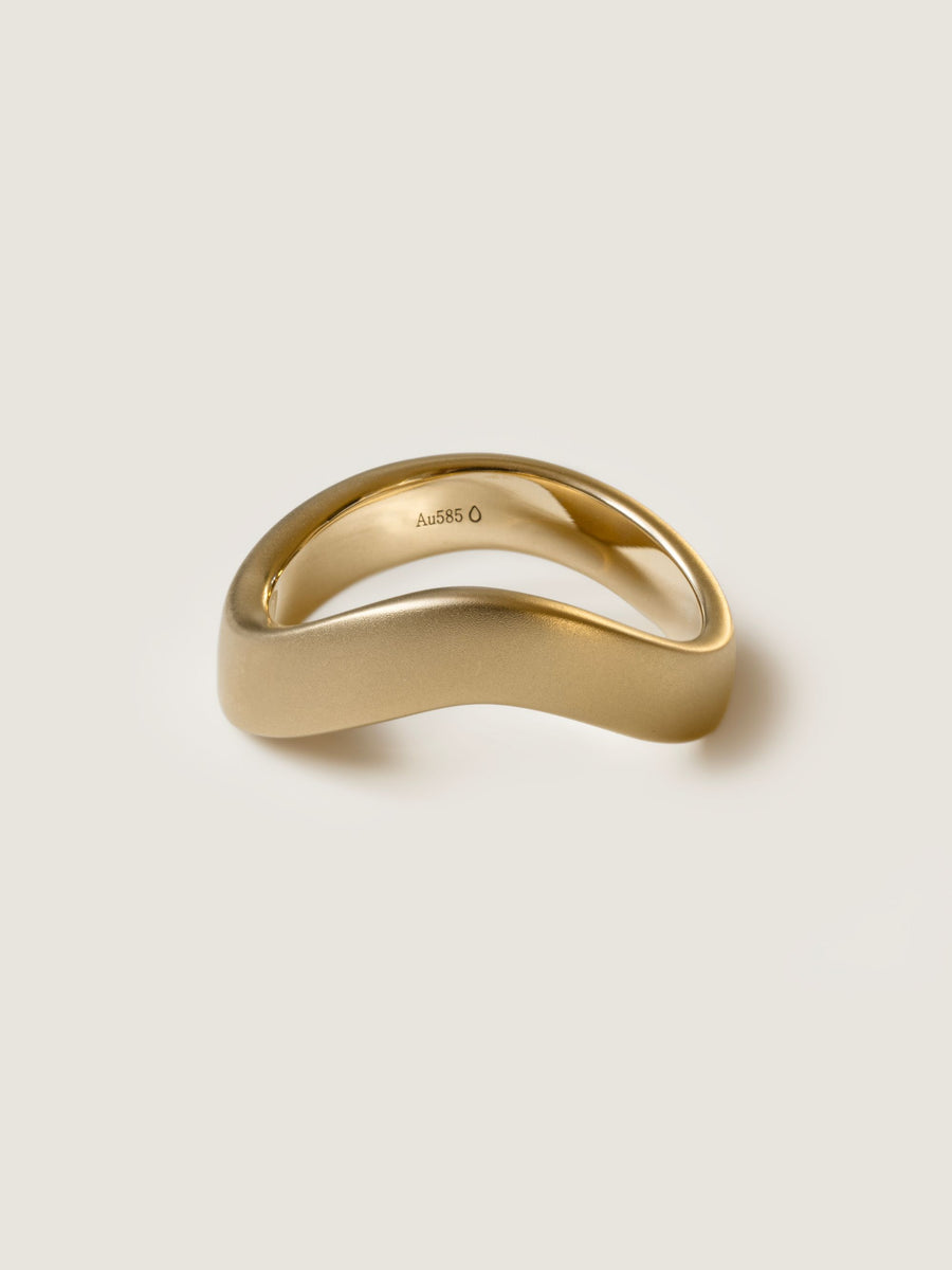 Plain Curved Wedding Band