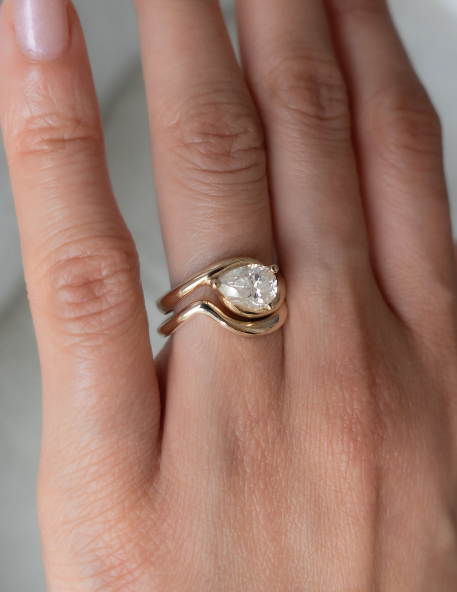 1.0 - 2.0 CT  Pear Cut Lab Grown Diamond Solitaire Bridal Ring Set