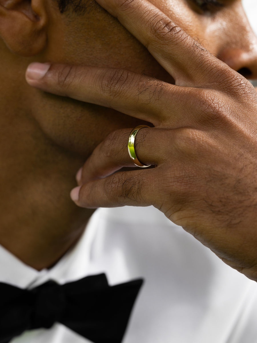 Plain Rounded Wedding Band