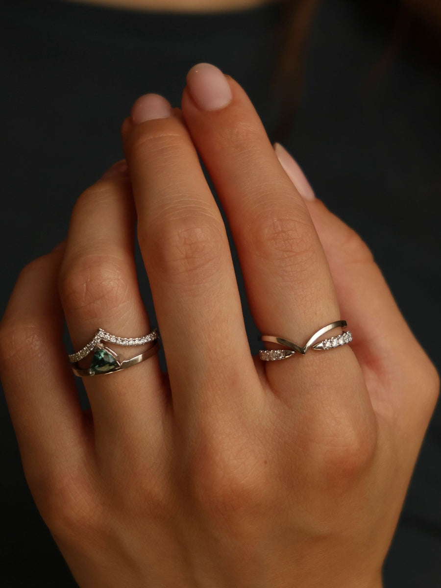 Plain Curved Wedding Band