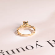 1.0 CT Round Cut twisted Moissanite Engagement Ring