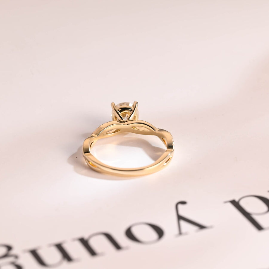 1.0 CT Round Cut twisted Moissanite Engagement Ring