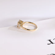 2.0 CT Round Cut Three Stone Moissanite Engagement Ring