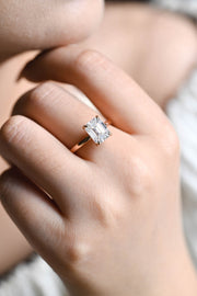 3.0 CT  Emerald Cut solitaire Moissanite Engagement Ring