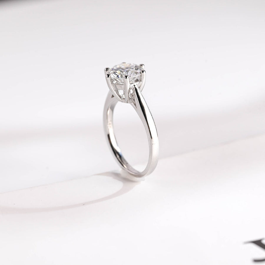 2.0 CT Round Cut solitaire Moissanite Engagement Ring