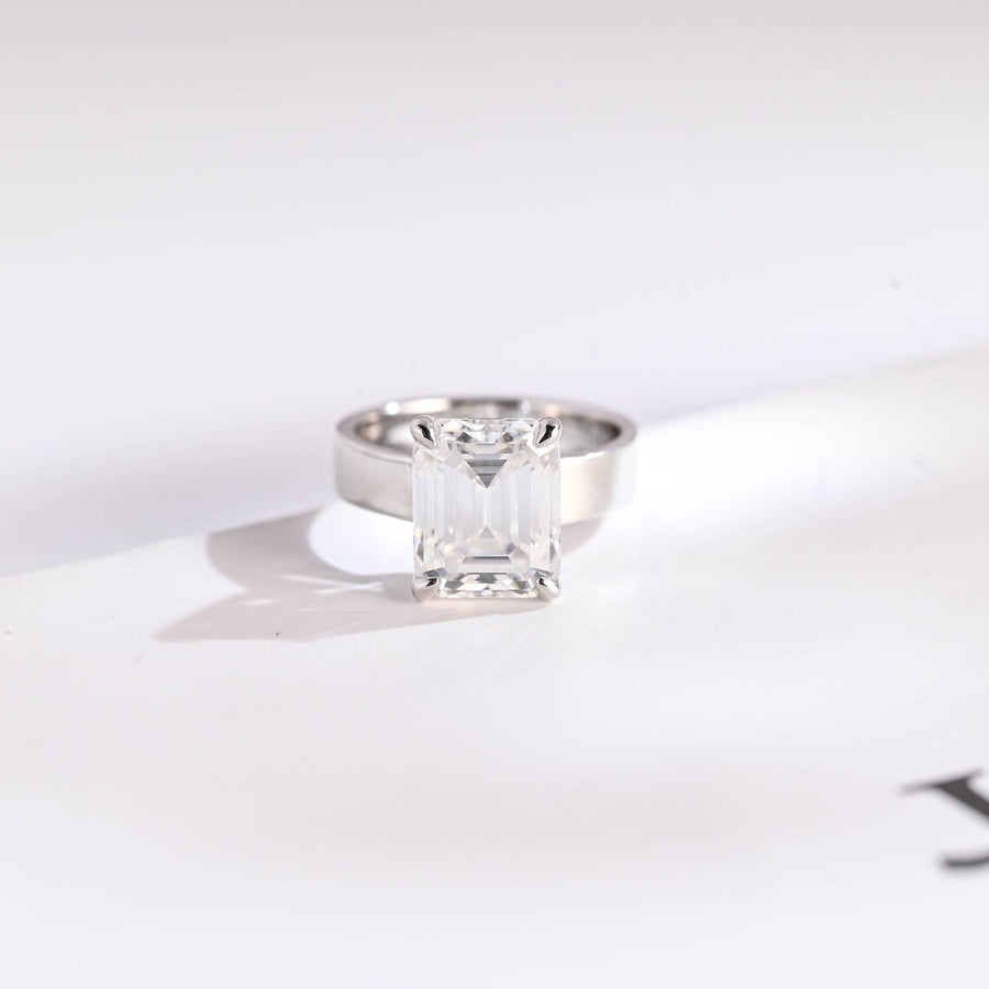 3.0 CT Emerald Cut solitaire Moissanite Engagement Ring