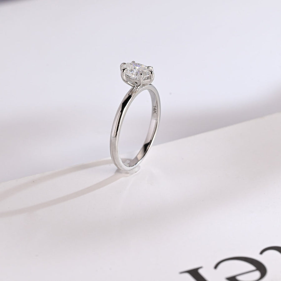1.0 CT Oval Cut solitaire Moissanite Engagement Ring