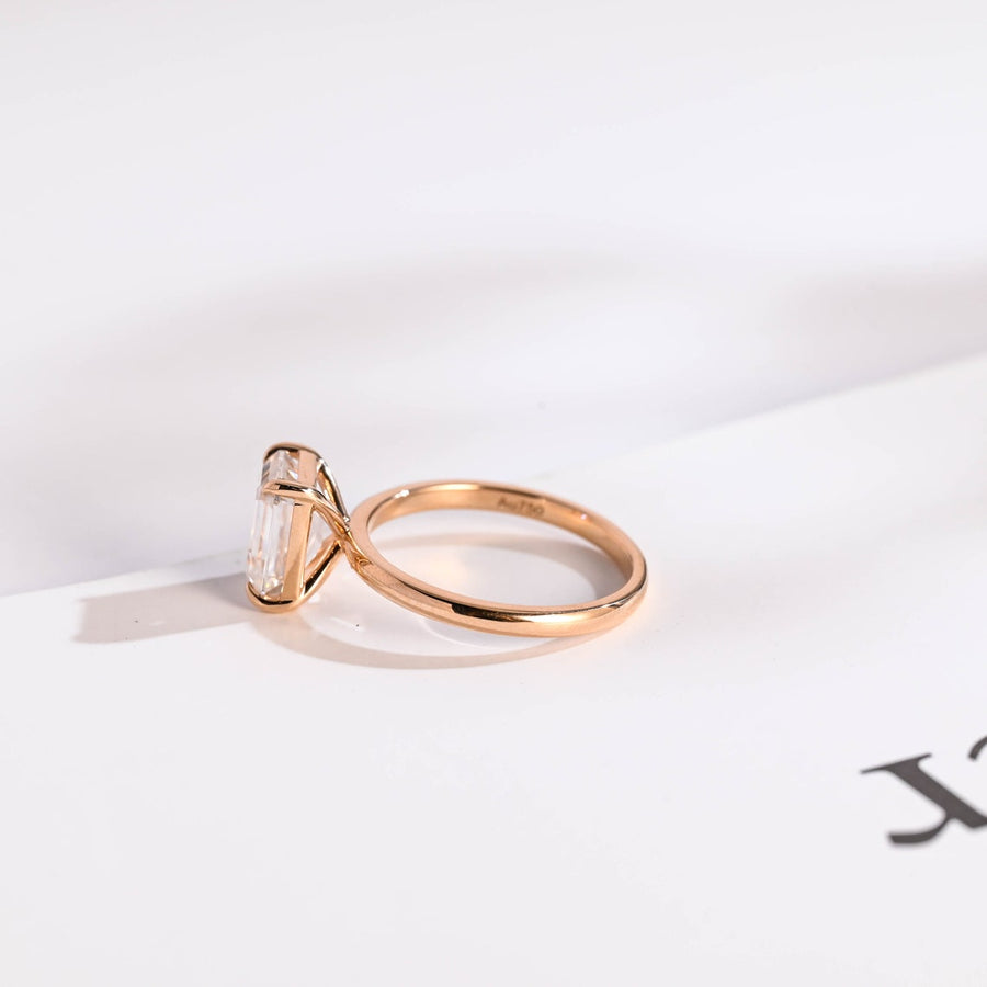 3.0 CT  Emerald Cut solitaire Moissanite Engagement Ring