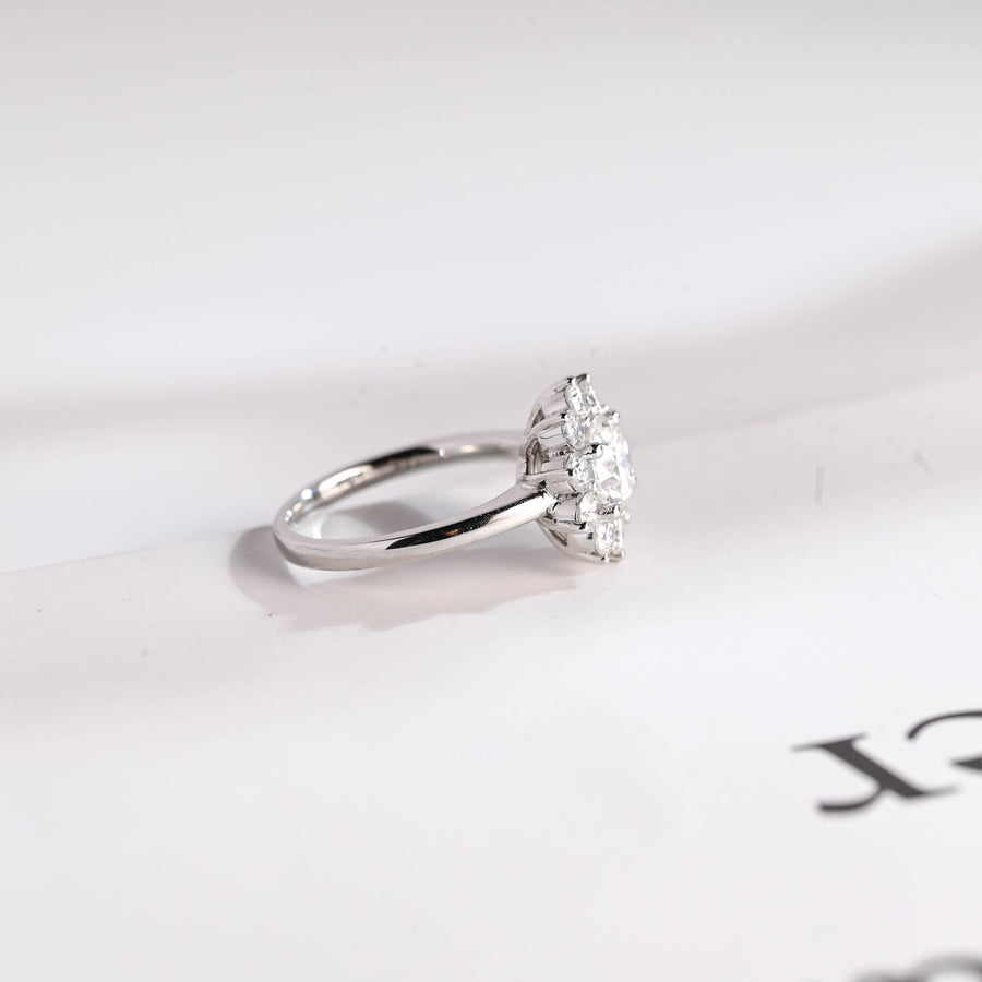 1.0 CT Round Cut halo Moissanite Engagement Ring