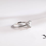 2.0 CT Round Cut solitaire Moissanite Engagement Ring