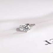 2.0 CT Round Cut solitaire Moissanite Engagement Ring