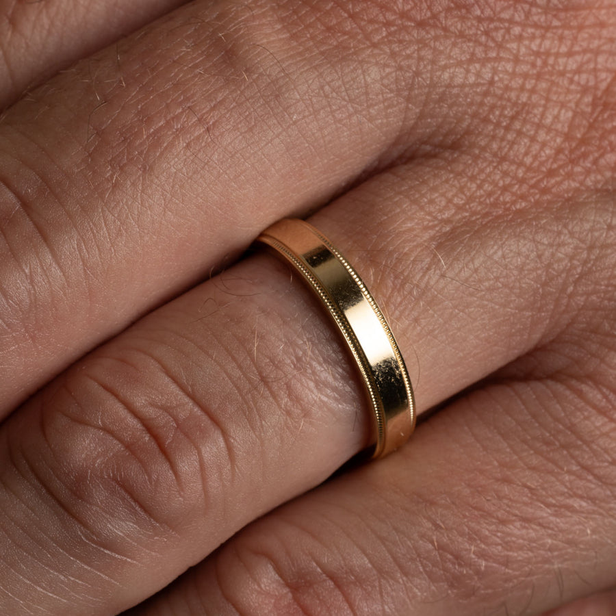 Milgrain and Beveled Edge Men's Wedding Band