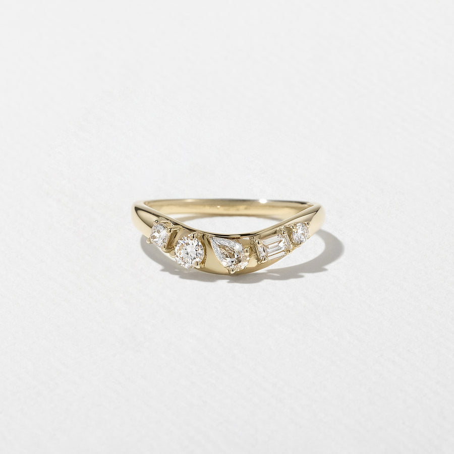 0.40 TCW Round, Emerald & Pear Shape Unique Wedding Band