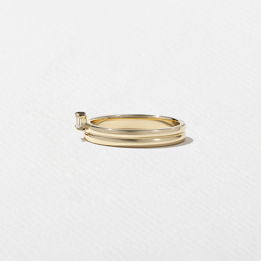 0.20 TCW Emerald Shape Minimalist Wedding Band