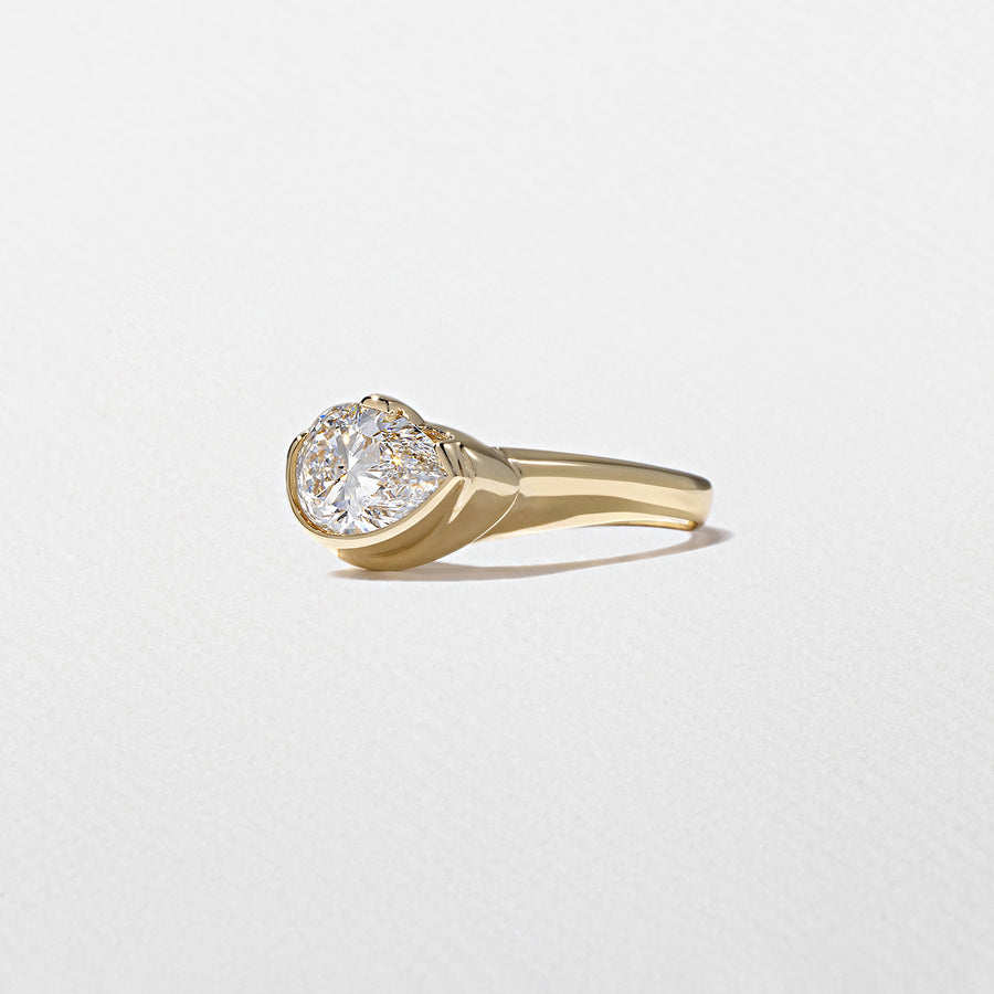 1.50- 3.50 CT Pear Lab Grown Diamond Solitaire Engagement Ring