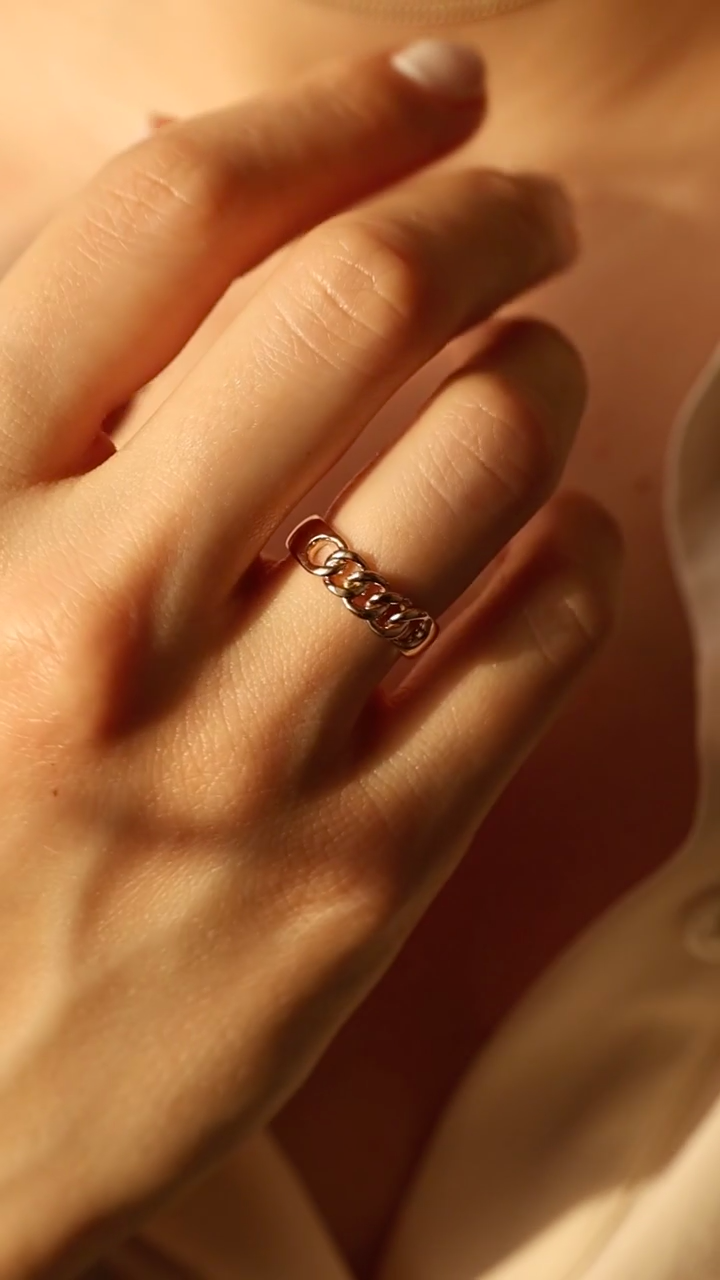 Chain Plain Style Wedding Band