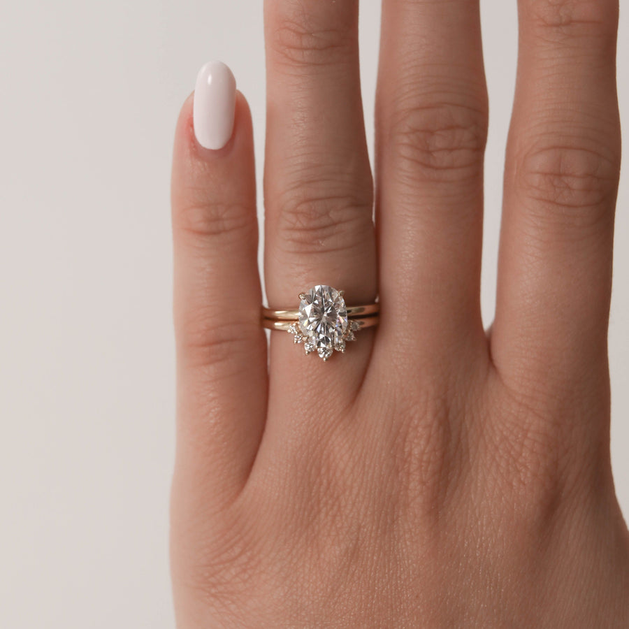 0.17 Curved Tiara Moissanite Wedding Band