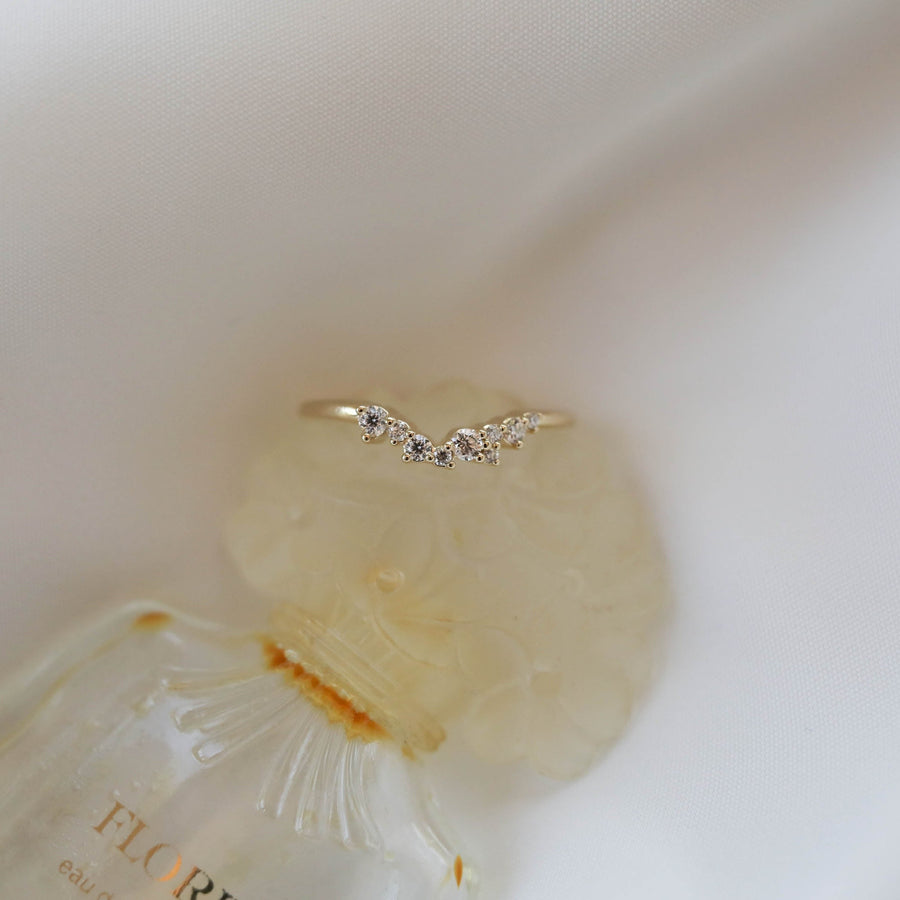 0.13 Curved Moissanite Wedding Band