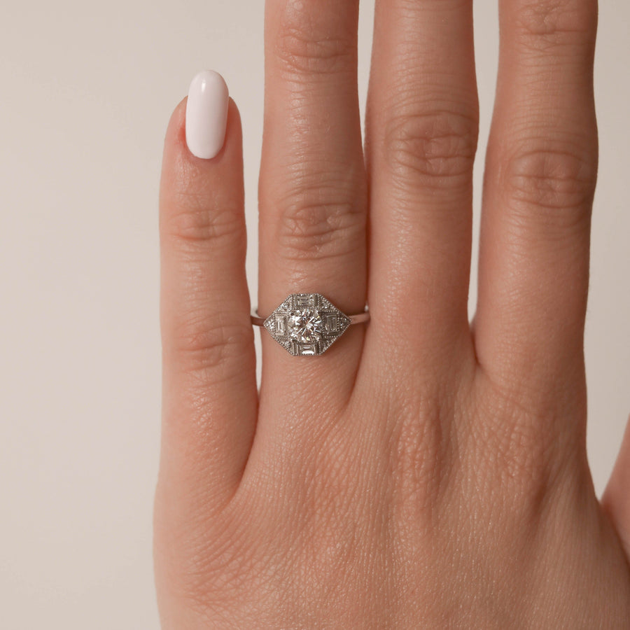 0.45 CT Round Cut Vintage Moissanite Engagement Ring - Barbara Maison 