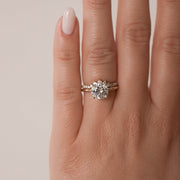 0.30 TCW Round Cut Curved Moissanite Wedding Band - Barbara Maison 