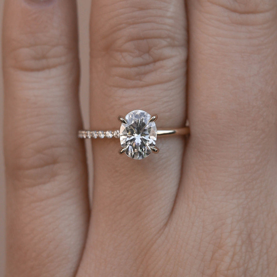 0.84 CT-2.72 CT Oval Cut Solitaire Moissanite Engagement Ring - Barbara Maison 