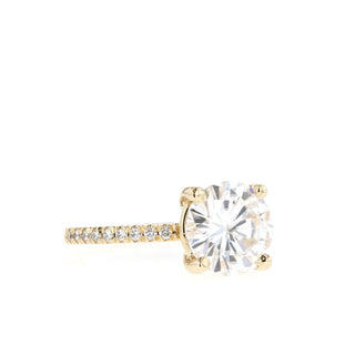 1.0 CT-2.75 CT Round Cut Solitaire Moissanite Engagement Ring - Barbara Maison 