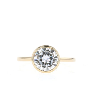 0.96 CT Round Cut Bezel Solitaire Moissanite Engagement Ring - Barbara Maison 