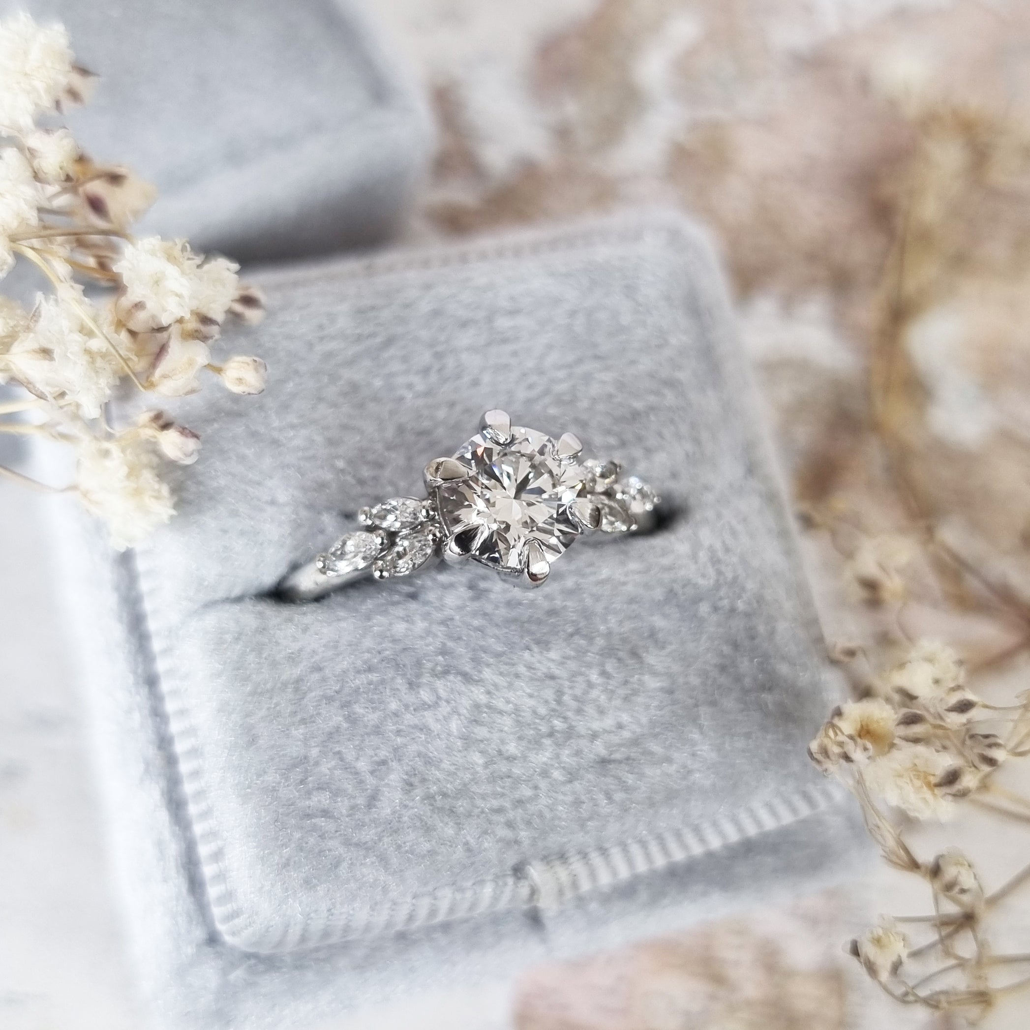 1.0 CT Round Cluster CVD E/VS1 Diamond Engagement Ring - Barbara Maison 