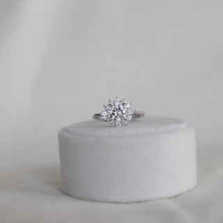 0.88 CT Round Cut Halo Moissanite Engagement Ring - Barbara Maison 