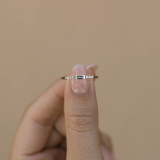 0.20 Baguette & Moissanite Wedding Band