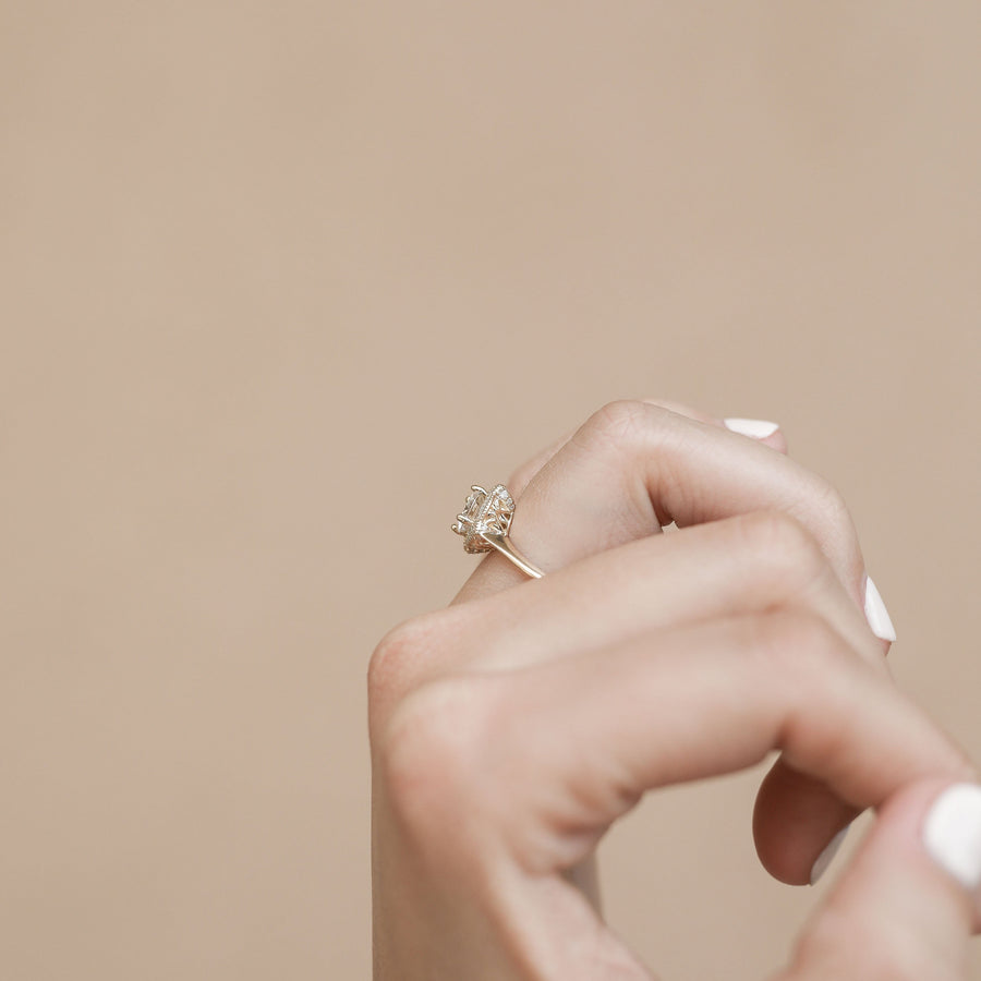 0.88 CT Round Cut Vintage Moissanite Engagement Ring - Barbara Maison 